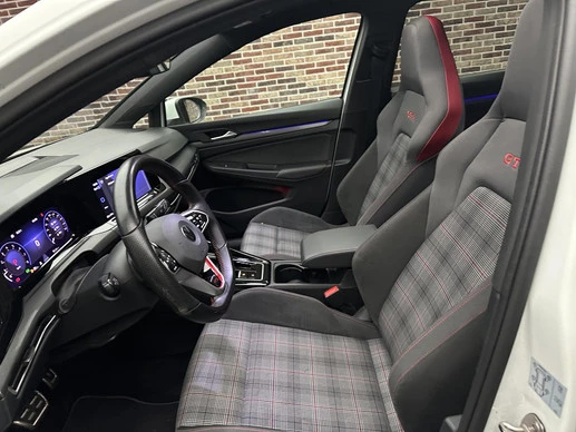 Volkswagen Golf - Afbeelding 25 van 29