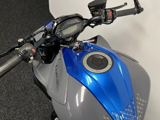 Kawasaki Z1000 - Afbeelding 7 van 23