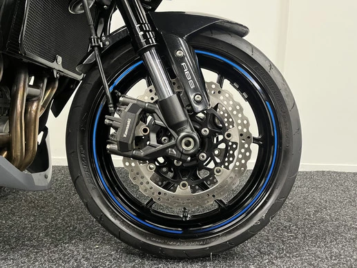 Kawasaki Z1000 - Afbeelding 17 van 23