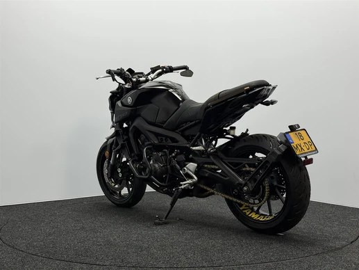 Yamaha MT 09 - Afbeelding 11 van 18