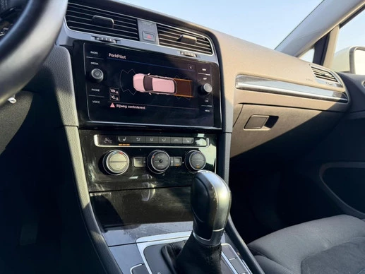 Volkswagen Golf - Afbeelding 18 van 27