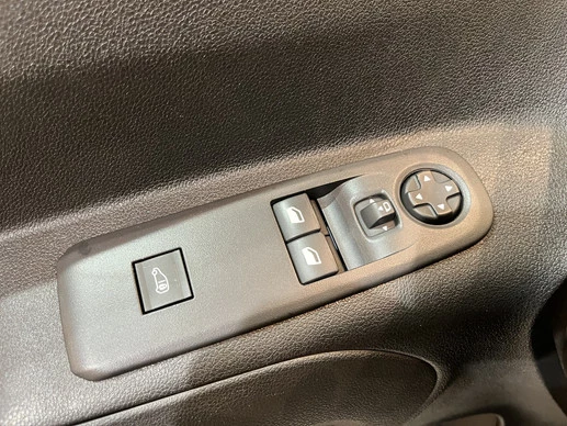 Peugeot Partner - Afbeelding 19 van 28