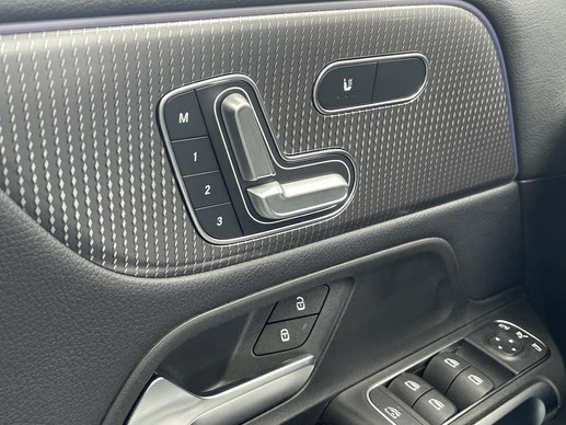 Mercedes-Benz 200-klasse - Afbeelding 26 van 30