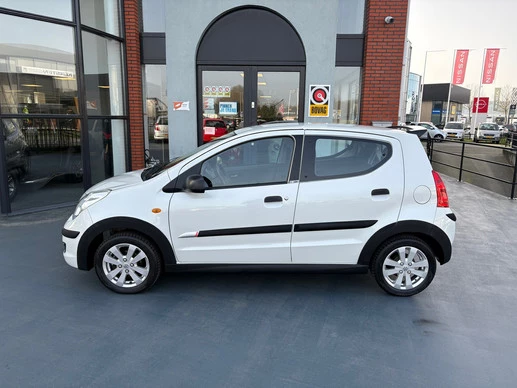 Suzuki Alto - Afbeelding 2 van 19