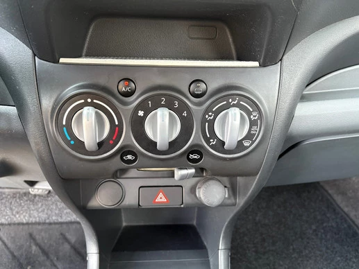 Suzuki Alto - Afbeelding 11 van 19