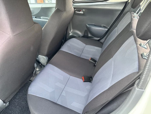 Suzuki Alto - Afbeelding 12 van 19