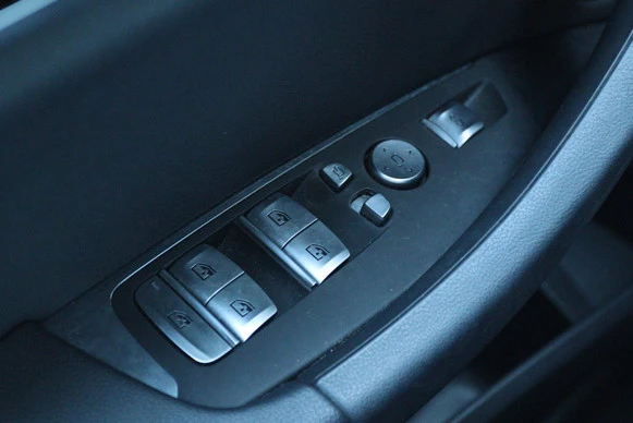 BMW iX3 - Afbeelding 27 van 30