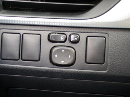 Toyota Avensis - Afbeelding 15 van 30