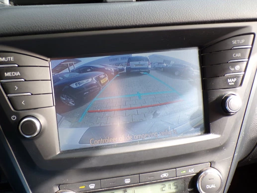 Toyota Avensis - Afbeelding 24 van 30