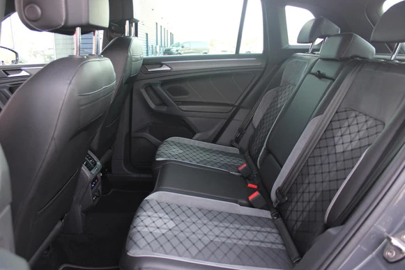 Volkswagen Tiguan - Afbeelding 8 van 30