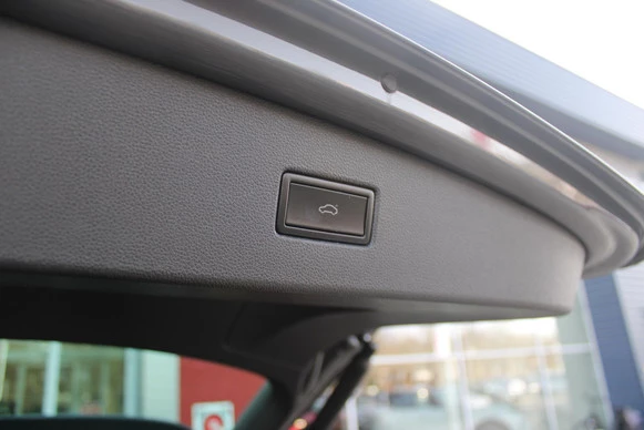 Volkswagen Tiguan - Afbeelding 27 van 30