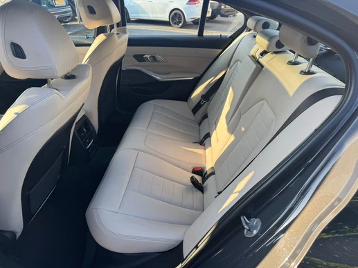 BMW 3 Serie - Afbeelding 23 van 28