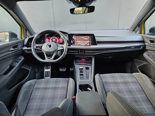 Volkswagen Golf - Afbeelding 25 van 30