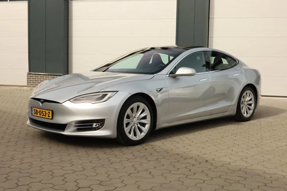 Tesla Model S - Afbeelding 1 van 24