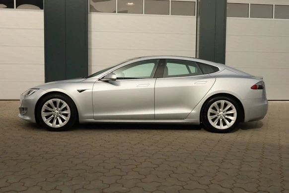 Tesla Model S - Afbeelding 6 van 24