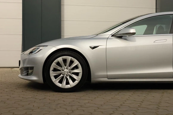 Tesla Model S - Afbeelding 7 van 24