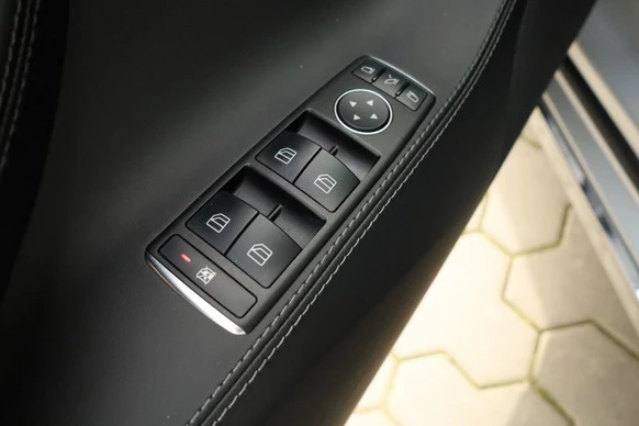 Tesla Model S - Afbeelding 16 van 24