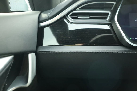 Tesla Model S - Afbeelding 17 van 24