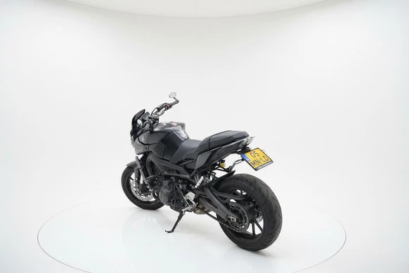 Yamaha MT 09 - Afbeelding 12 van 17