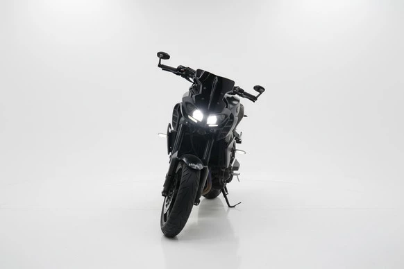 Yamaha MT 09 - Afbeelding 15 van 17