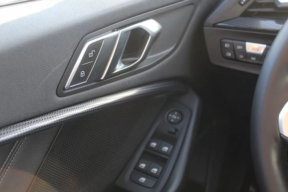 BMW 1 Serie - Afbeelding 17 van 24