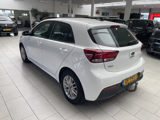 Kia Rio - Afbeelding 9 van 30