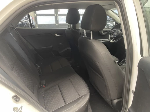 Kia Rio - Afbeelding 17 van 30