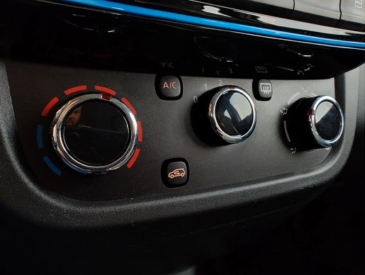 Dacia Spring - Afbeelding 18 van 30