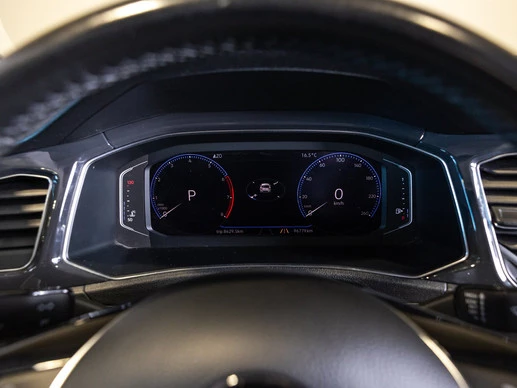 Volkswagen T-Roc - Afbeelding 24 van 30