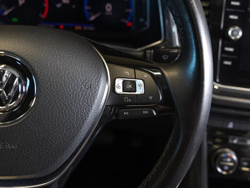 Volkswagen T-Roc - Afbeelding 26 van 30