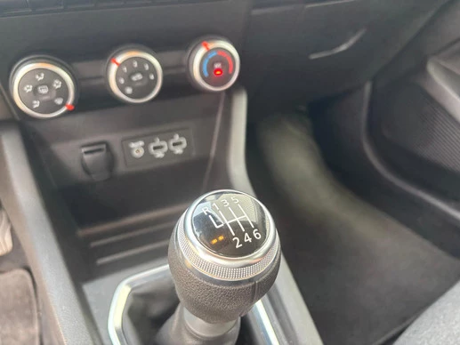 Renault Clio - Afbeelding 20 van 29