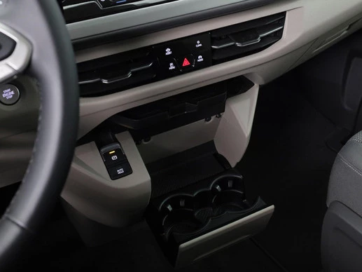 Volkswagen Multivan - Afbeelding 28 van 30