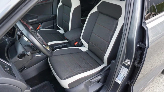 Volkswagen T-Roc - Afbeelding 9 van 30