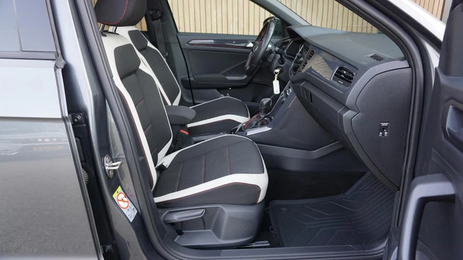 Volkswagen T-Roc - Afbeelding 10 van 30