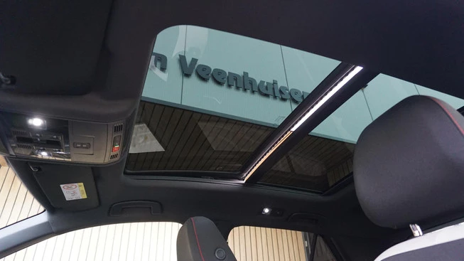 Volkswagen T-Roc - Afbeelding 11 van 30