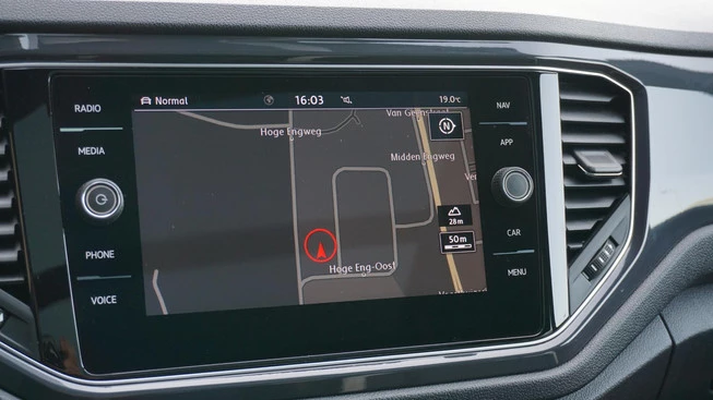 Volkswagen T-Roc - Afbeelding 15 van 30