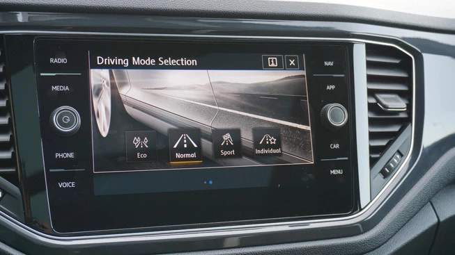 Volkswagen T-Roc - Afbeelding 18 van 30