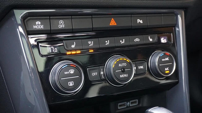 Volkswagen T-Roc - Afbeelding 21 van 30