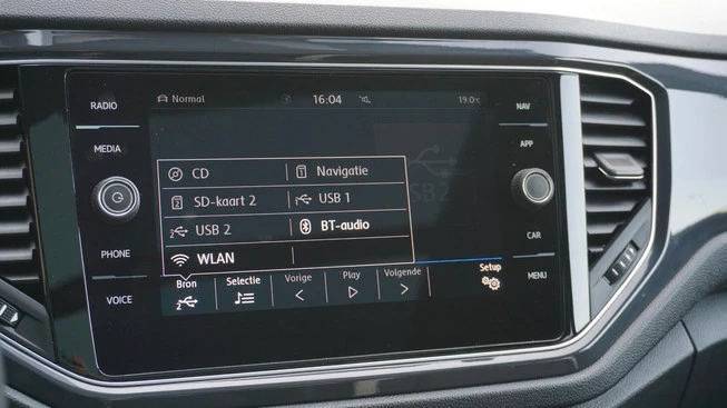 Volkswagen T-Roc - Afbeelding 24 van 30