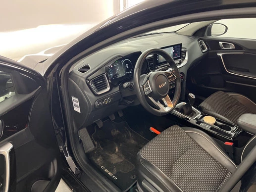 Kia Ceed - Afbeelding 8 van 13