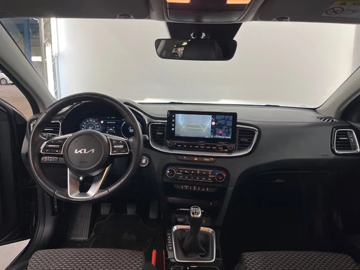 Kia Ceed - Afbeelding 10 van 13