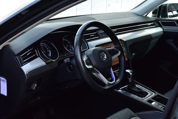 Volkswagen Passat - Afbeelding 3 van 28