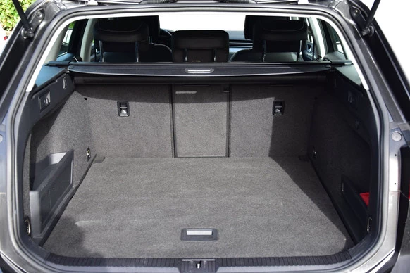 Volkswagen Passat - Afbeelding 7 van 28