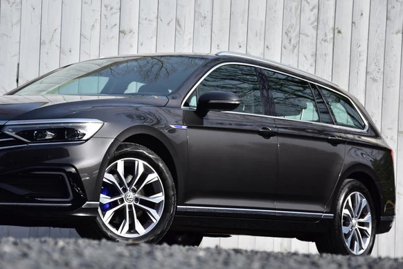Volkswagen Passat - Afbeelding 12 van 28
