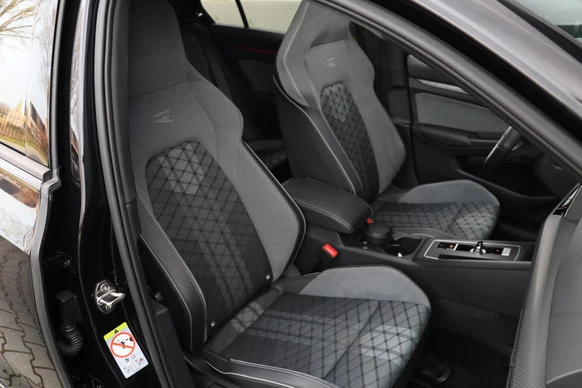 Volkswagen Golf - Afbeelding 11 van 30