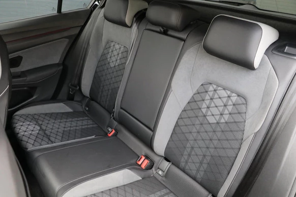 Volkswagen Golf - Afbeelding 28 van 30