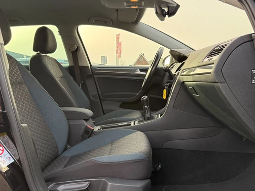 Volkswagen Golf - Afbeelding 19 van 30