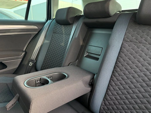 Volkswagen Golf - Afbeelding 25 van 30