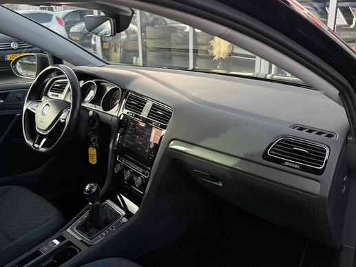 Volkswagen Golf - Afbeelding 28 van 30