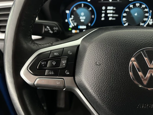 Volkswagen Amarok - Afbeelding 21 van 30